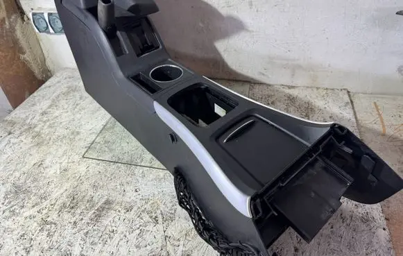 Mercedes-Benz B W245 Center console A1696800050