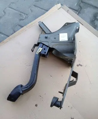 Volkswagen Transporter - Caravelle T6 Brake pedal 7E1721057B