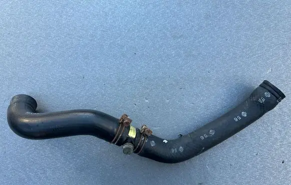 Nissan Patrol Y60 Engine coolant pipe/hose 2150122J00