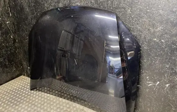 Volkswagen Touareg II Engine bonnet/hood 