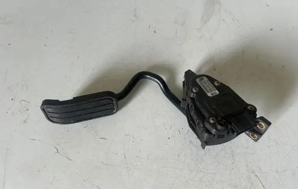 Volkswagen Sharan Accelerator throttle pedal 6PV00777003 7M1721603 98VW9F836AA