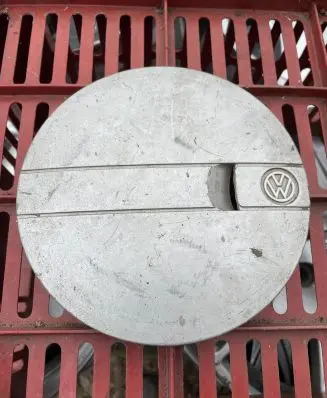 Volkswagen Golf II Original wheel cap 191601149D