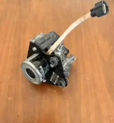 Mercedes-Benz S W221 Vacuum pump A2214300032 03710203284