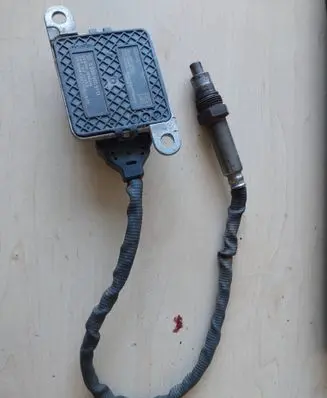 Mercedes-Benz Sprinter W907 W910 Lambda probe sensor SNS1048A A0009059112 A3C0630150001
