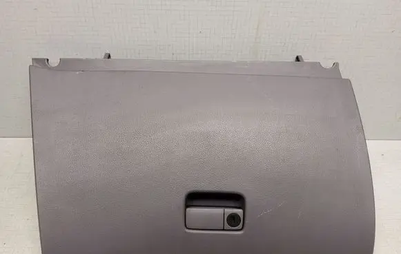 Nissan Primera Glove box lid/cover 68500AV600