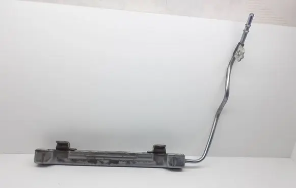 Lexus CT 200H Fuel main line pipe