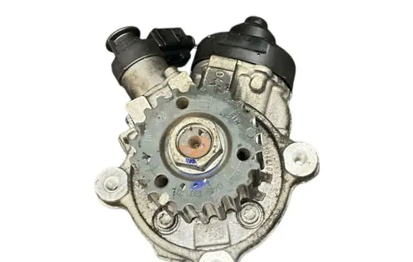 Skoda Octavia Mk3 (5E) Fuel injection high pressure pump 0445010537 04L130755D 11160516