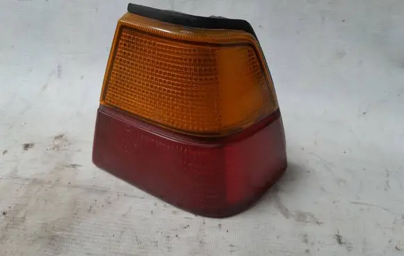 Volkswagen PASSAT B2 Rear/tail lights 321945112T 321945257