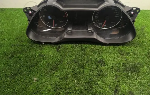 Audi A4 S4 B8 8K Speedometer (instrument cluster) 8K0920930C