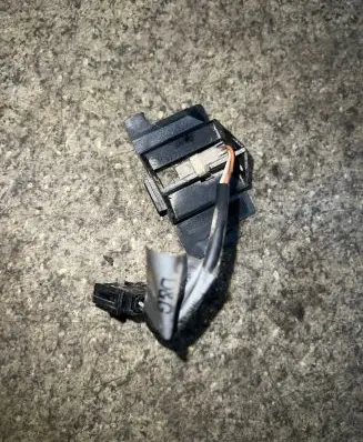 BMW 5 E34 Tailgate opening switch 51248108908
