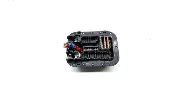 Mercedes-Benz C W205 Fuse module A2225403150