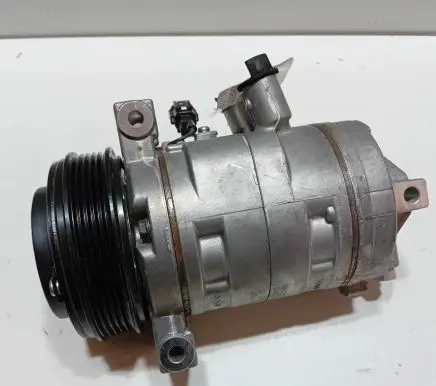 Mercedes-Benz X-class W470 Air conditioning (A/C) compressor (pump) A4708300600 T53268BA 926005XB0A