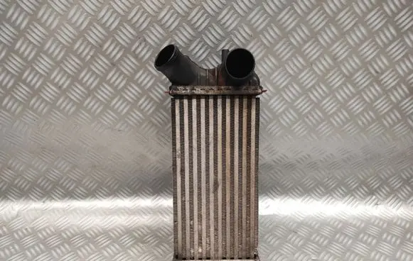 Ford Focus Intercooler radiator 8V619L440CD