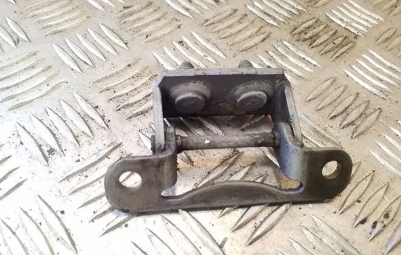 Subaru Forester SG Tailgate/trunk/boot hinge