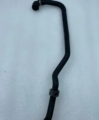 Mercedes-Benz GLE (W166 - C292) Engine coolant pipe/hose A1665008975