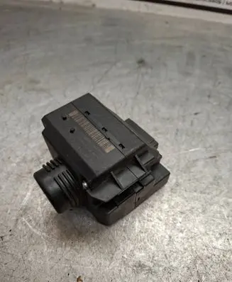 Mercedes-Benz E W211 Ignition lock 2115451408 33002203 6005809600206192