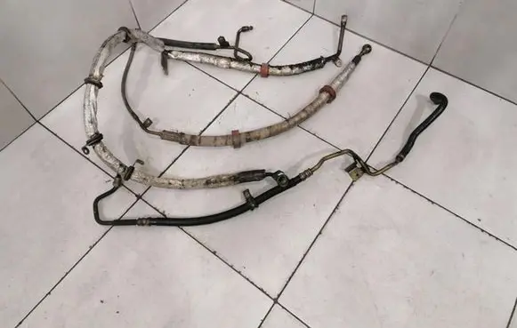 Mercedes-Benz S W220 Power steering hose/pipe/line A2203202072