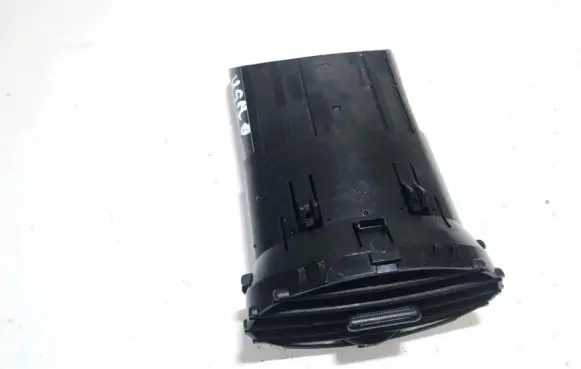Ford Focus Dash center air vent grill 4m51a014l21ad 4m51-a014l21-ad