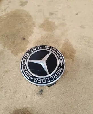 Mercedes-Benz C AMG W205 Original wheel cap A2224002100