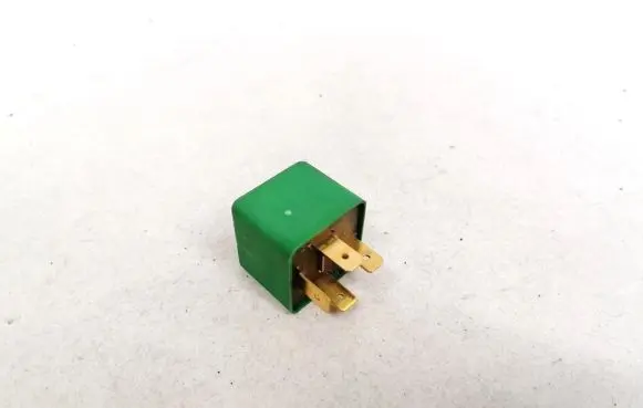 Opel Omega B1 Other relay 13447012 573