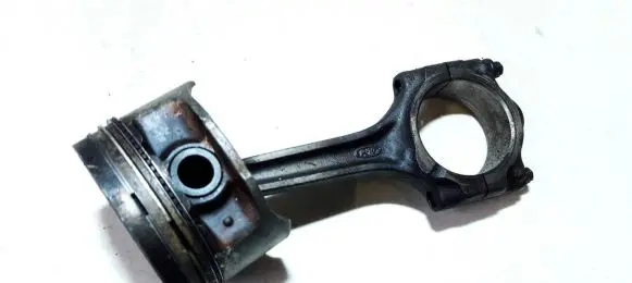 Ford Mondeo MK II Piston with connecting rod 8mks