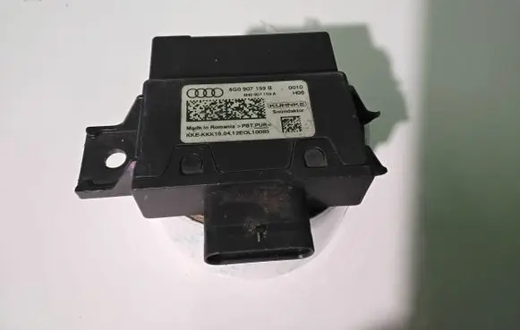 Audi A6 S6 C7 4G Air suspension control unit module (rear) 4G0907159B 4H0907159A
