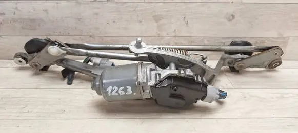 Toyota Auris 150 Front wiper linkage and motor 8511002190 1593000831