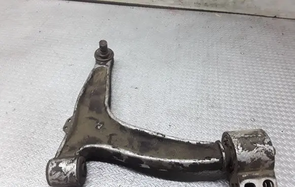 Opel Vectra C Front lower control arm/wishbone