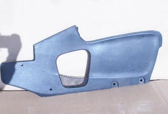 Dodge Caravan Centre console side trim rear 1971958