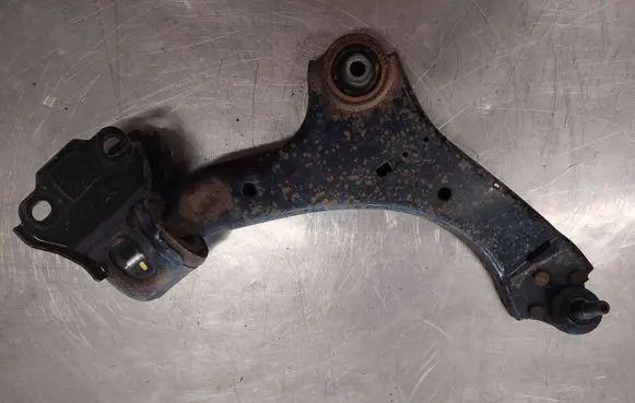 Ford Mondeo MK IV Front lower control arm/wishbone 7G9N3A052