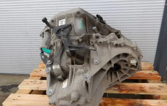 Nissan Qashqai Manual 6 speed gearbox 320101889R B459575 S459575