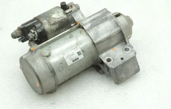 BMW 3 F30 F35 F31 Starter motor 8570846 12418570846