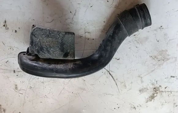Citroen C5 Air intake duct part 9681448880