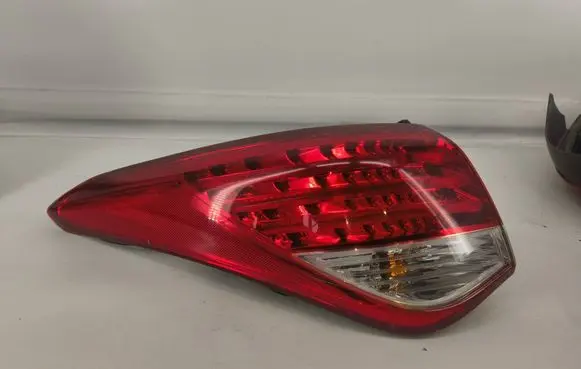 Hyundai i40 Rear/tail lights 924013Z3