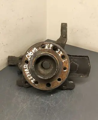 Opel Zafira B Front wheel hub