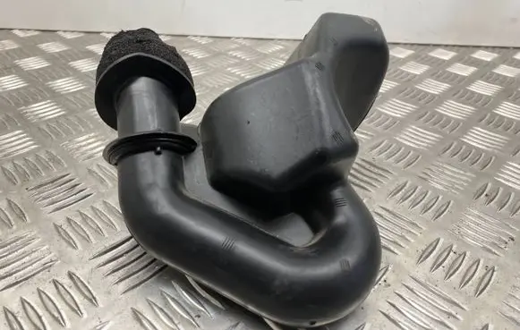 Ford Focus Intake resonator BV619F764AC