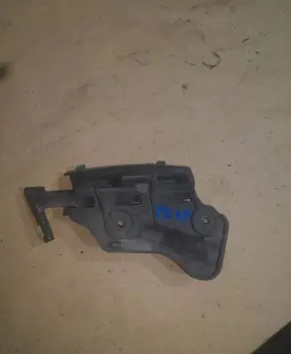 Volkswagen Golf Plus Front bumper mounting bracket 1m0807183