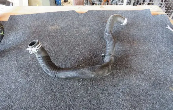 Renault Kadjar Engine coolant pipe/hose 215010486R