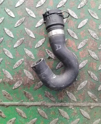 BMW 5 E60 E61 Engine coolant pipe/hose 113883