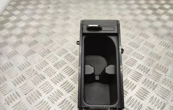 Hyundai i40 Cup holder front 846033Z040 846703Z000