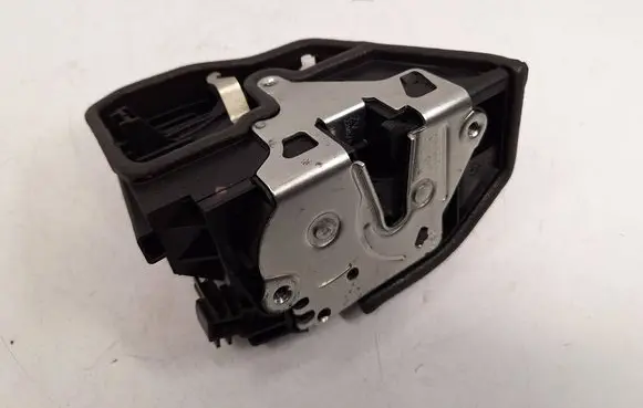 BMW 3 F30 F35 F31 Front door lock 7229458 51217229458 51217229466