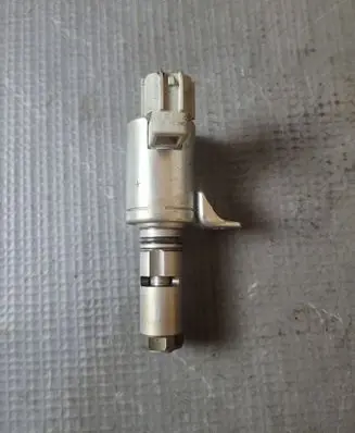 Ford Fusion II Camshaft position sensor CN1G6L713AC