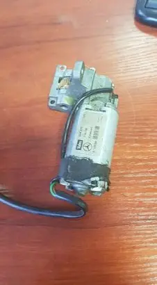 Mercedes-Benz S W220 Steering column adjust motor 404475