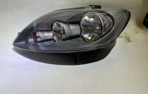 Volkswagen Golf Plus Headlight/headlamp 5M1941005B