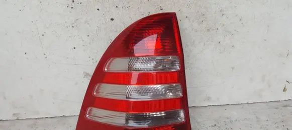Mercedes-Benz C W203 Rear/tail lights