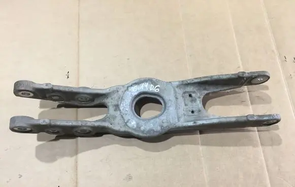 Mercedes-Benz C W205 Rear upper control arm/wishbone A2053300