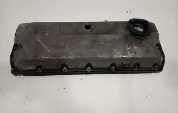 Volkswagen Transporter - Caravelle T5 Rocker cam cover 070103469