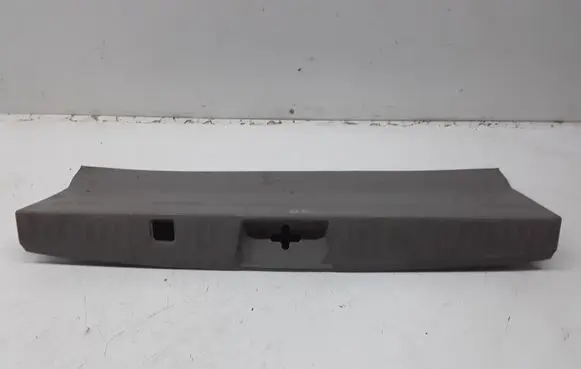 Mitsubishi Grandis Trunk/boot sill cover protection MR576079
