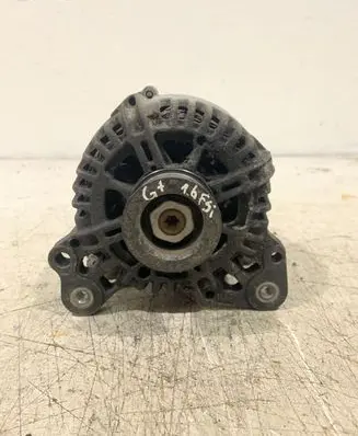 Volkswagen Golf Plus Generator/alternator 03C903023B