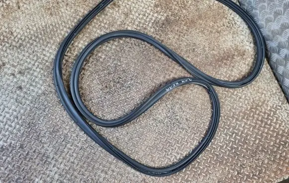 Tesla Model Y Trunk rubber seal (body) 149768199B